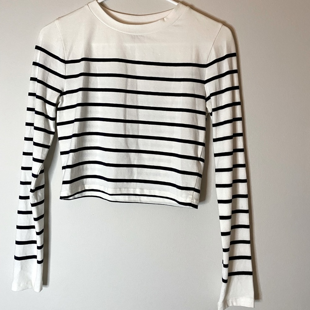 Top Shop long sleeved crop top, white navy stripes